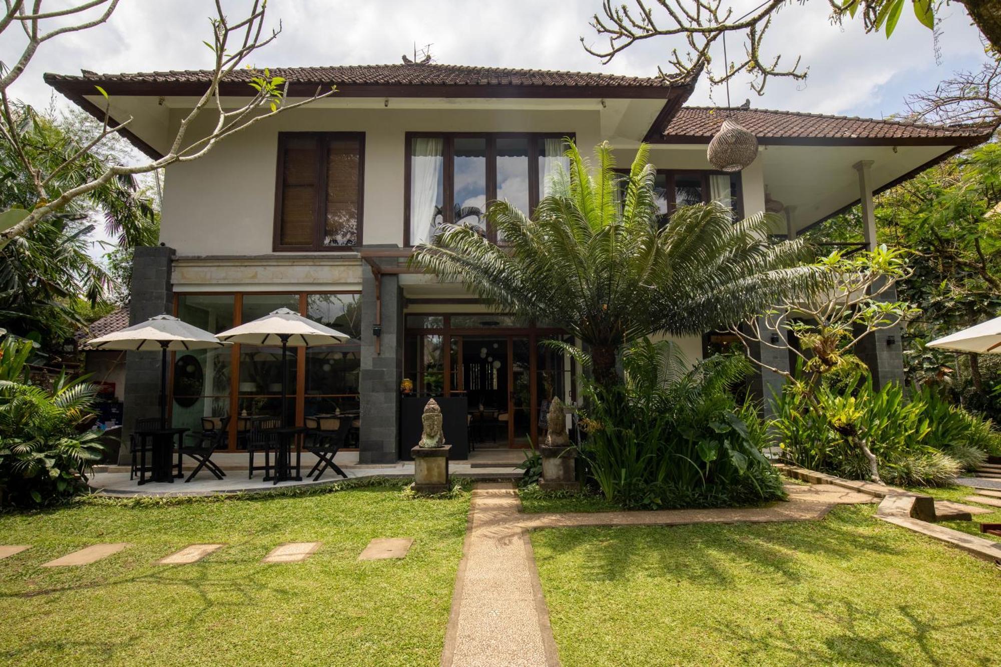 Suara Air Luxury Villa Ubud Exterior foto
