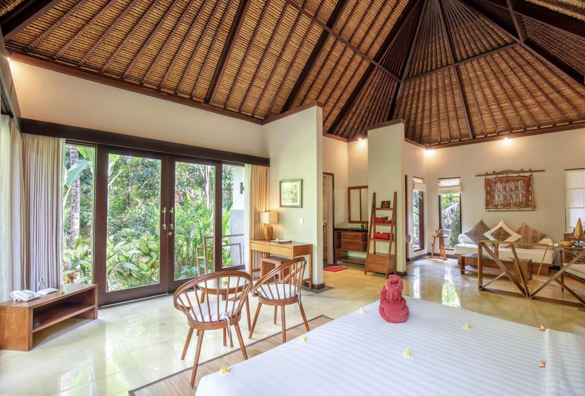 Suara Air Luxury Villa Ubud Quarto foto