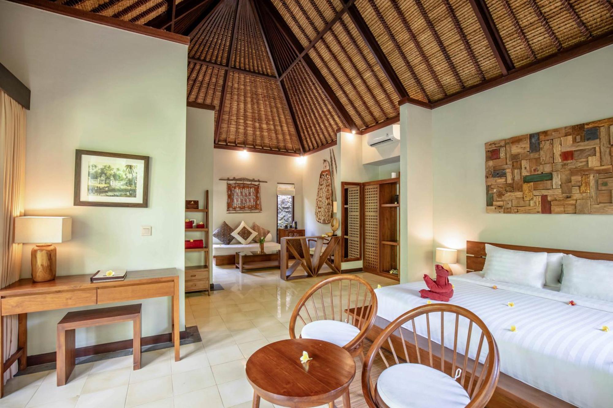 Suara Air Luxury Villa Ubud Quarto foto