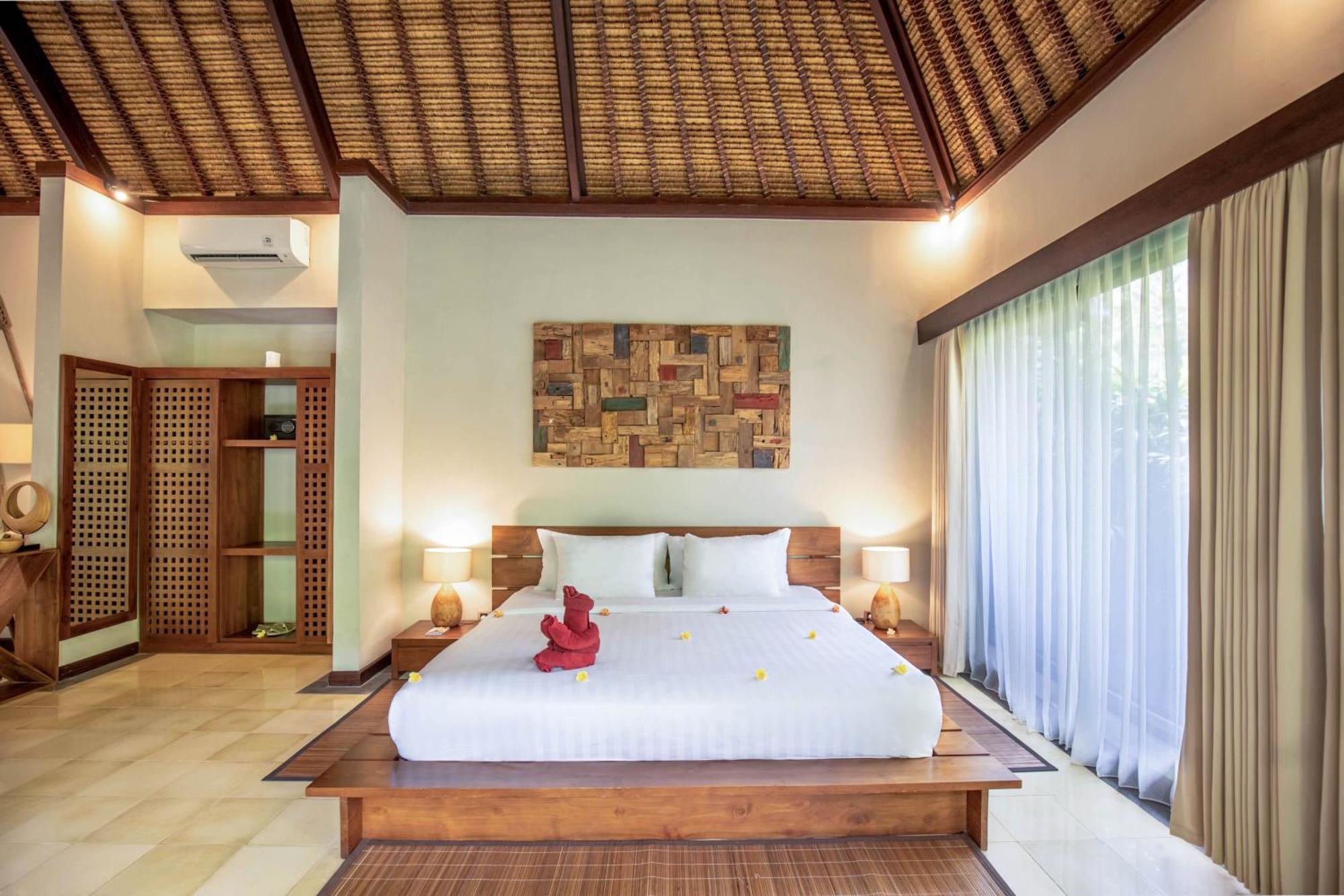Suara Air Luxury Villa Ubud Quarto foto