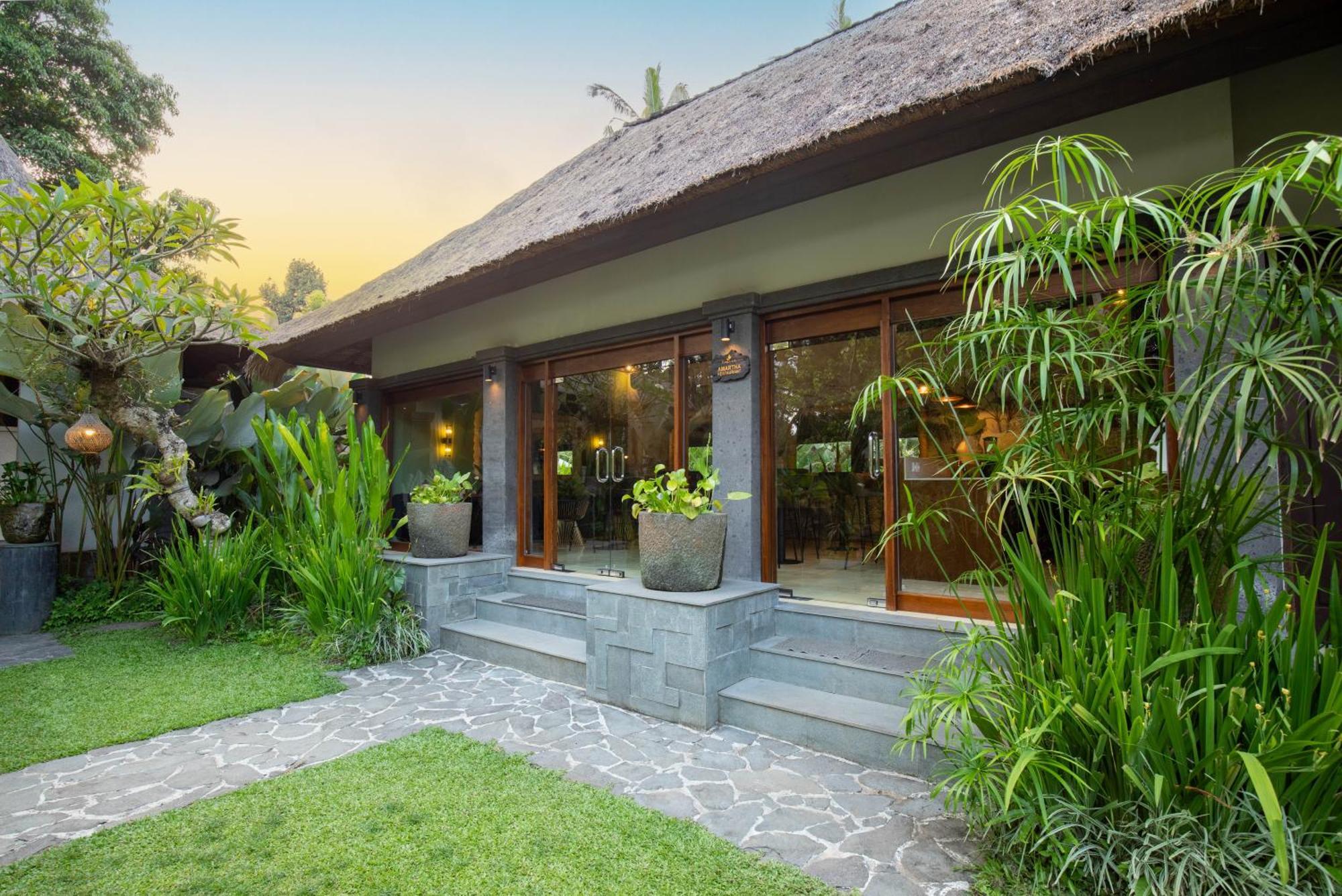 Suara Air Luxury Villa Ubud Exterior foto
