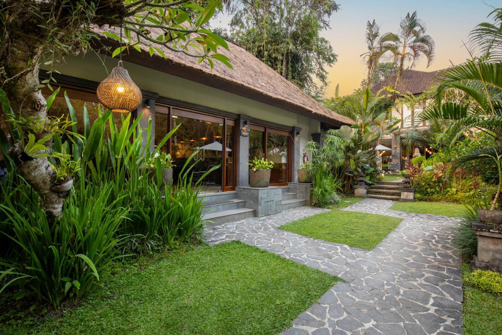 Suara Air Luxury Villa Ubud Exterior foto